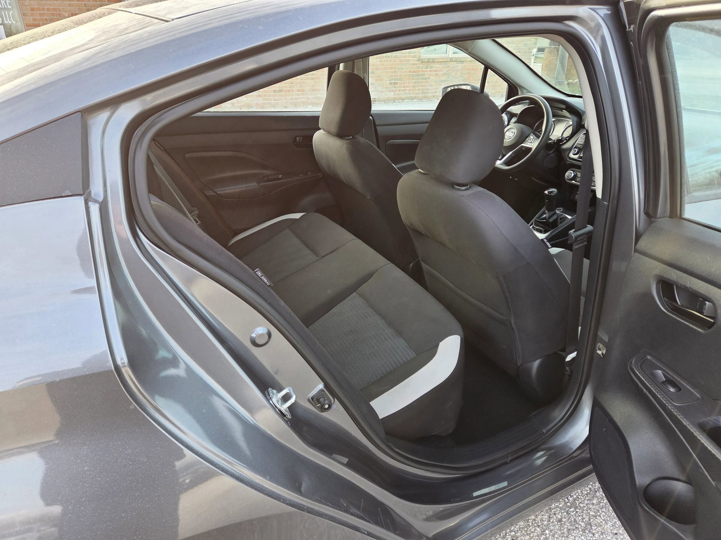 Used 2021 Nissan Versa S image 22