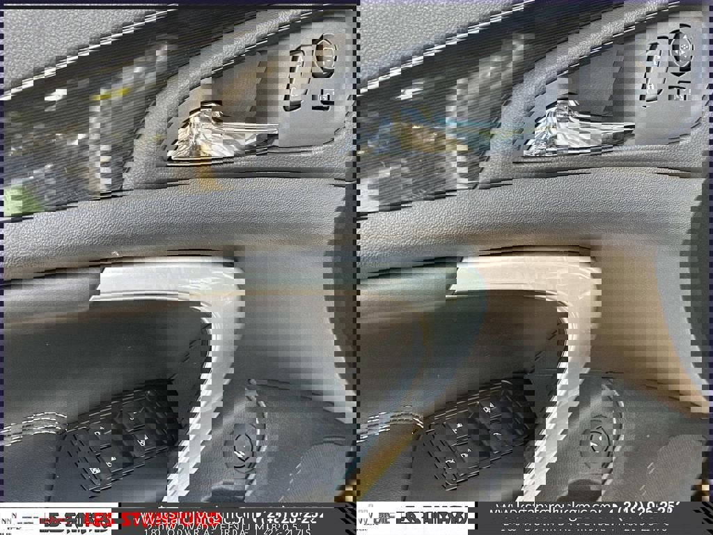 Used 2015 Buick Regal Premium w/ Experience Buick Package image 17