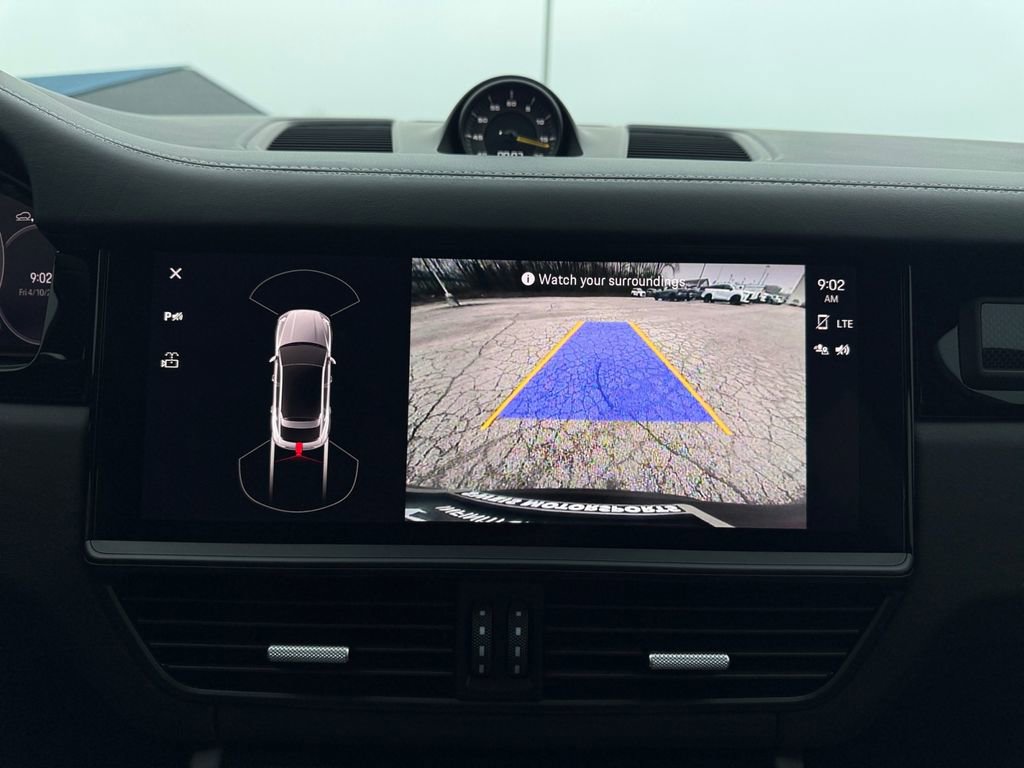 Used 2023 Porsche Cayenne Turbo GT AWD/4WD image 32