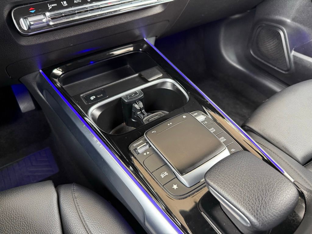 Certified 2021 Mercedes-Benz GLB 250 w/ Premium Package image 22