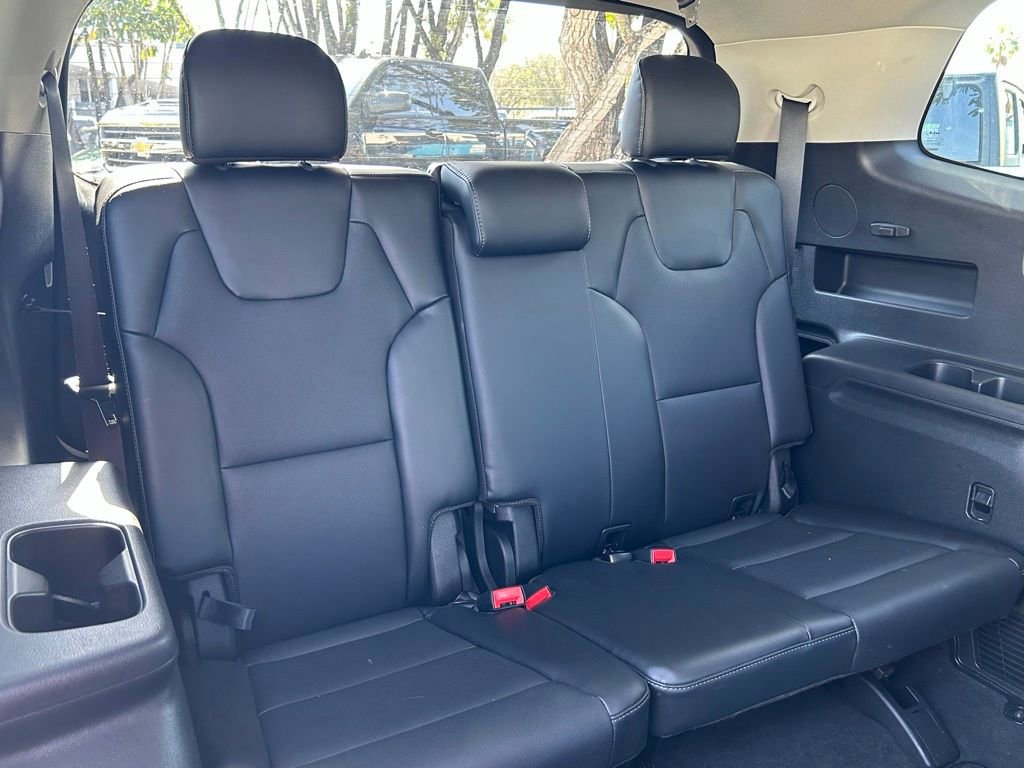 Used 2024 Kia Telluride S image 37