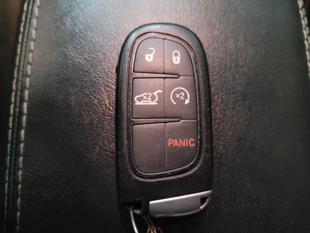 Used 2019 Jeep Cherokee Limited w/ Trailer Tow Group AWD/4WD image 32