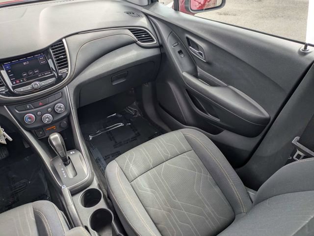 Used 2020 Chevrolet Trax LT image 17