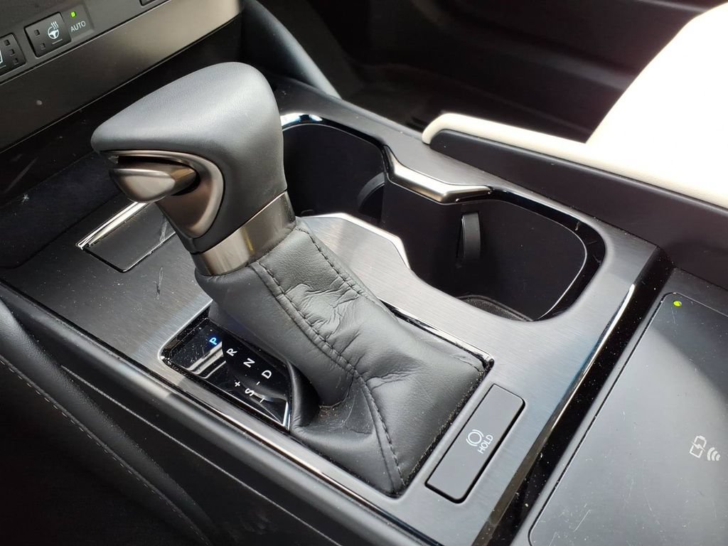 Used 2024 Lexus ES 350 w/ Premium Package FWD image 19