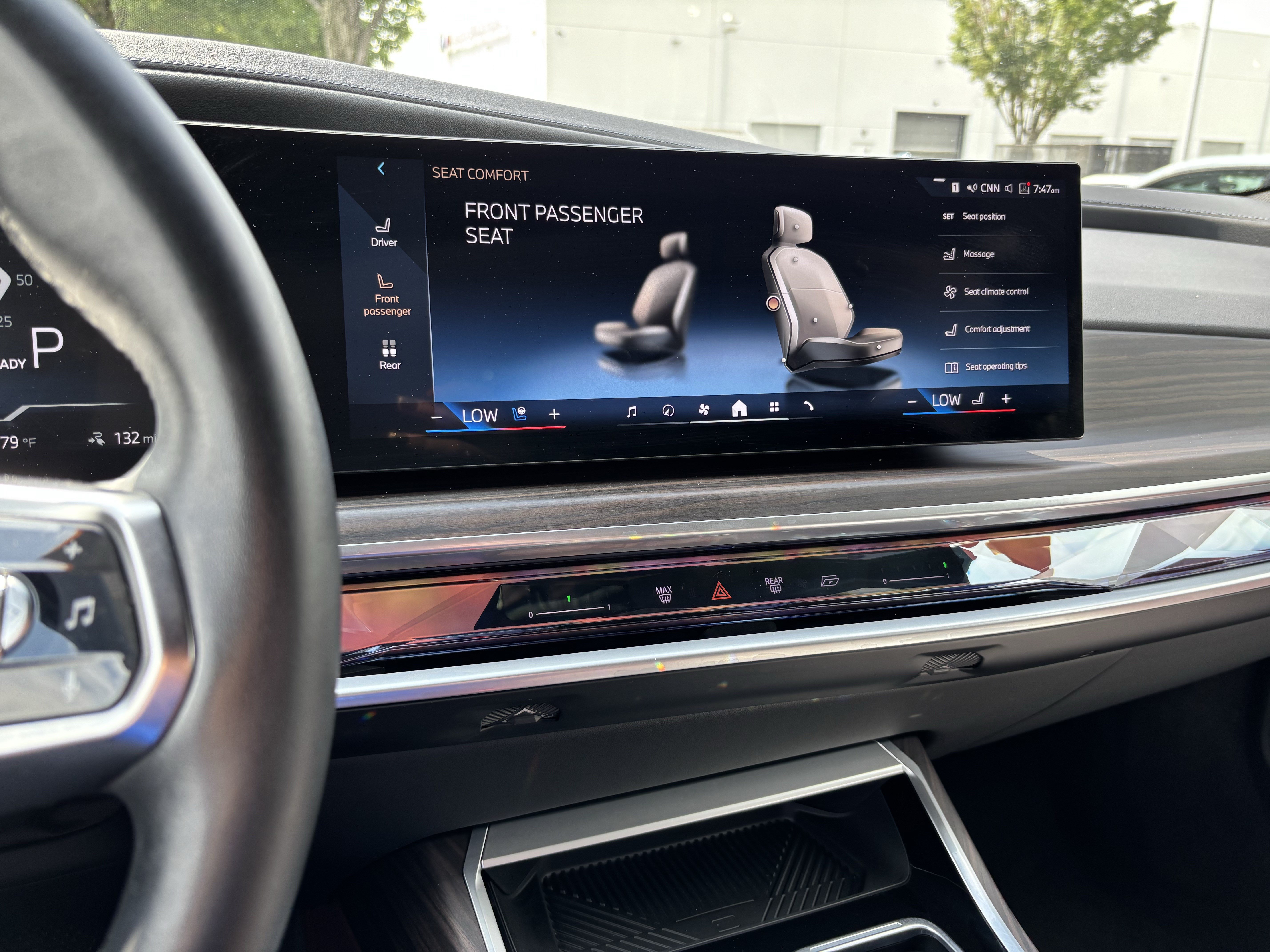 Used 2024 BMW i7 xDrive60 AWD/4WD image 30