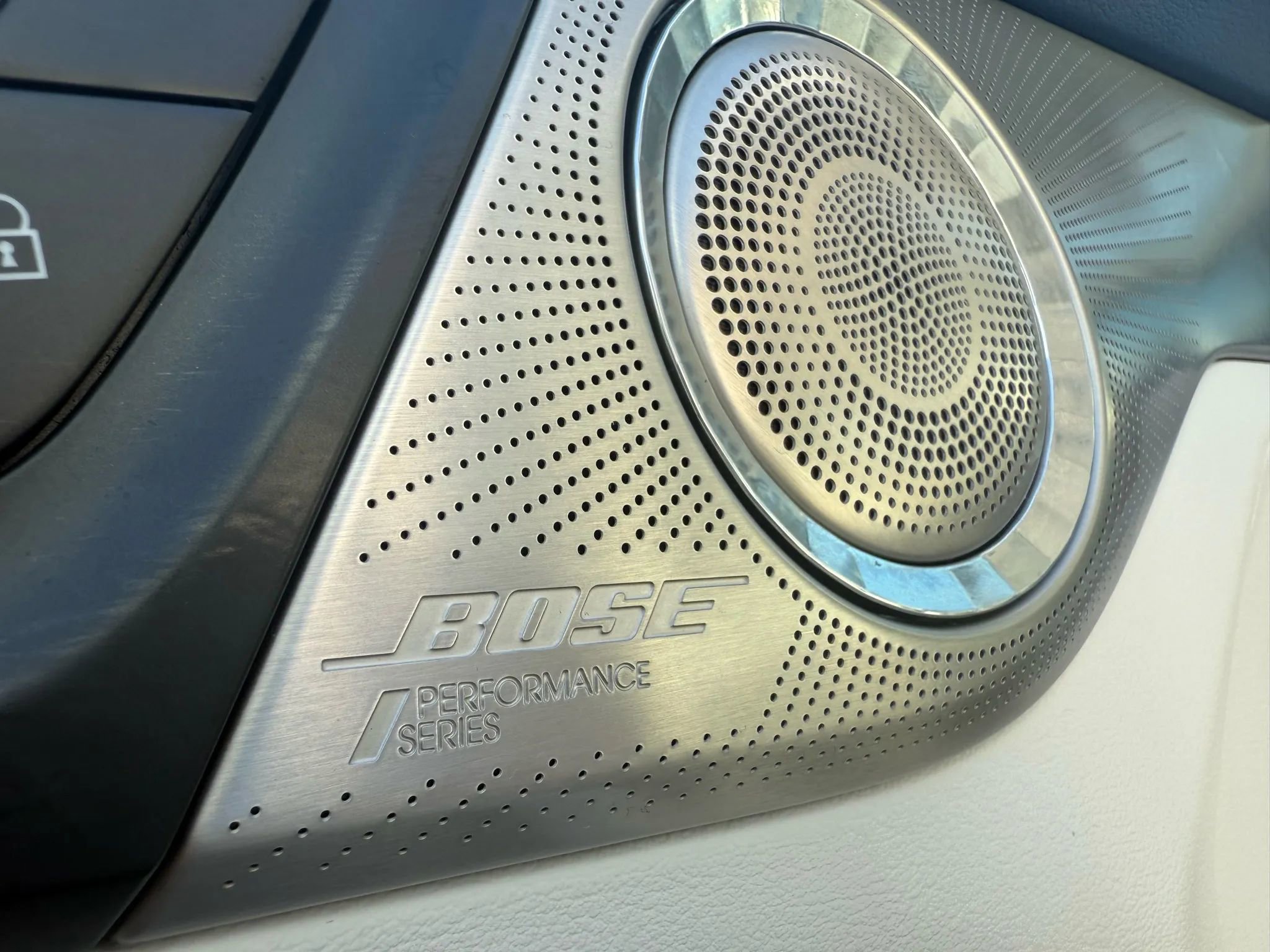 Used 2025 Buick Enclave Avenir w/ Trailering Package, 5000 lbs. image 18