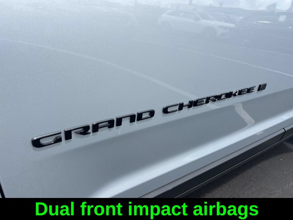 Used 2025 Jeep Grand Cherokee L Altitude RWD image 21