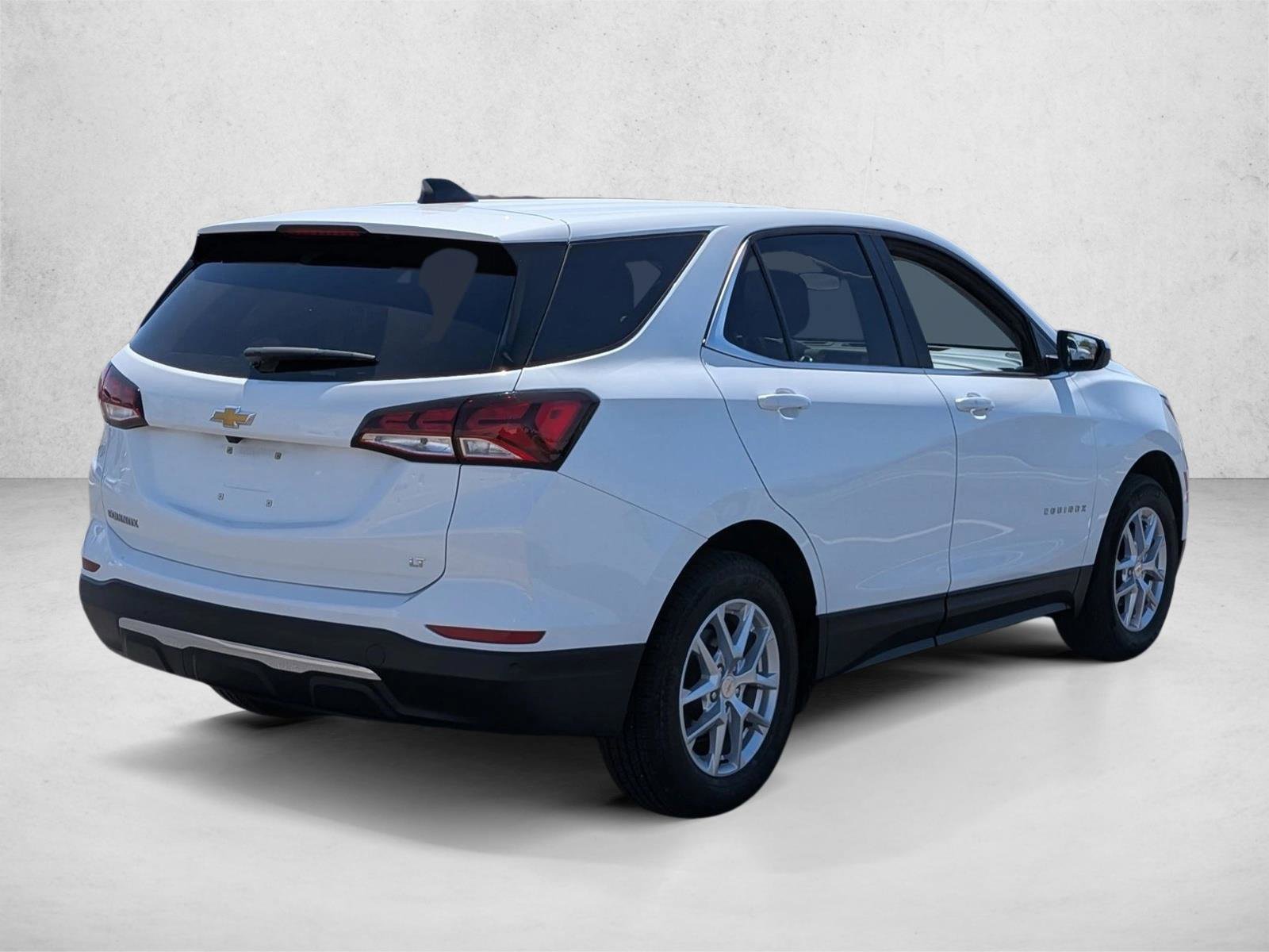 Used 2023 Chevrolet Equinox LT FWD image 5