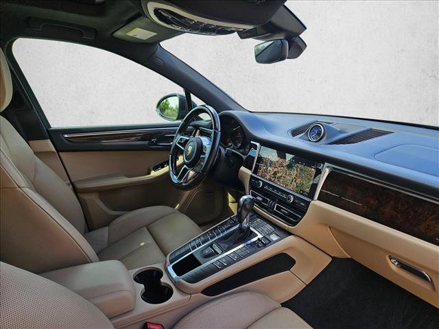 Used 2020 Porsche Macan AWD/4WD image 10