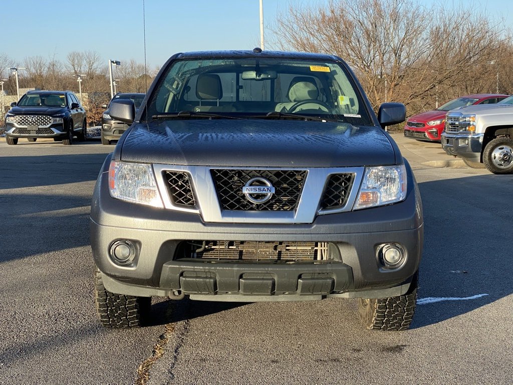 Used 2019 Nissan Frontier PRO-4X image 2