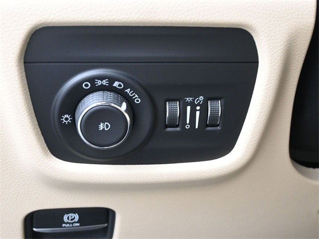 Used 2021 Jeep Grand Cherokee L Limited image 18