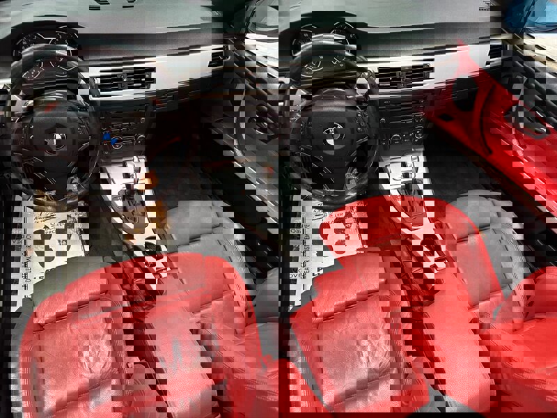 Used 2007 BMW 335i Convertible image 17