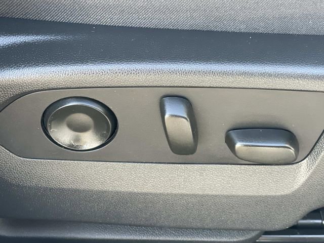 Used 2021 Buick Envision Avenir w/ Technology Package II image 34