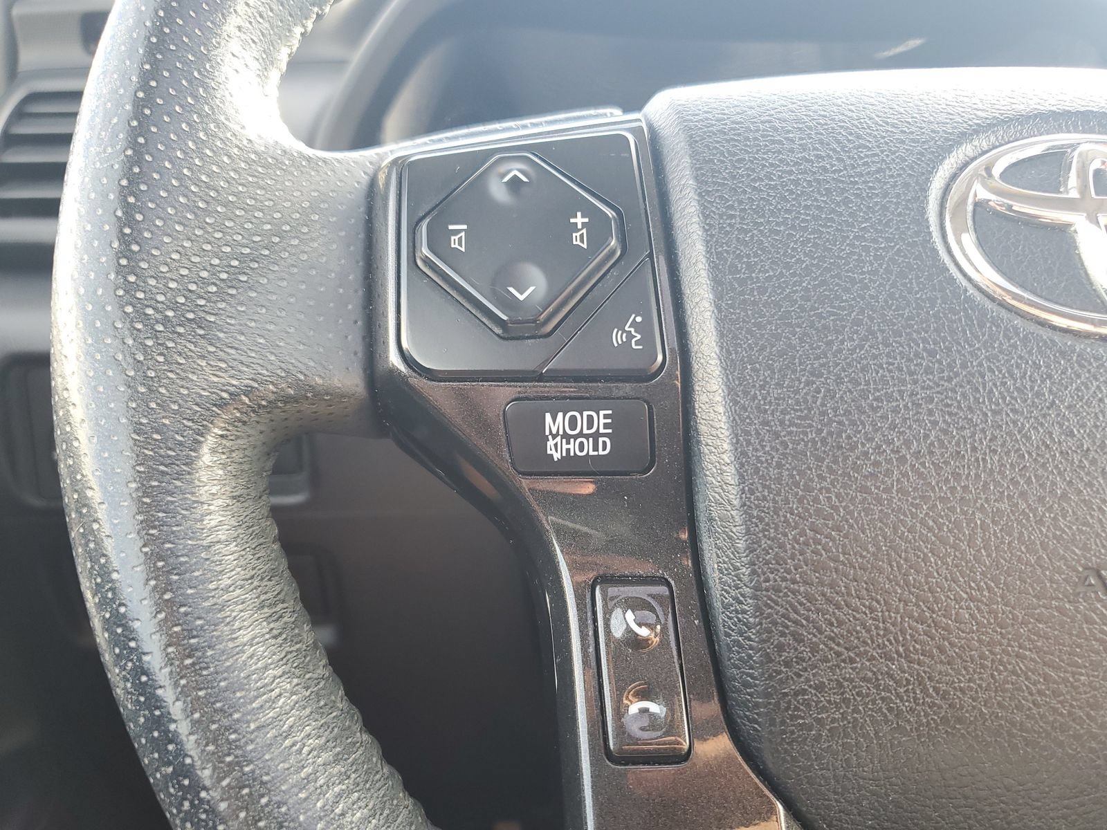 Certified 2020 Toyota 4Runner TRD Off-Road Premium w/ Moonroof Package AWD/4WD image 22