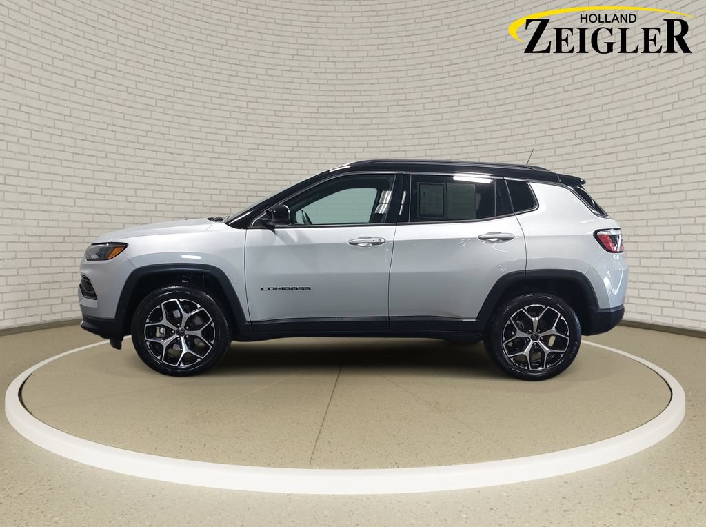 Used 2025 Jeep Compass Limited AWD/4WD image 8