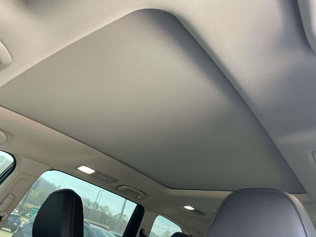 Used 2025 Subaru Ascent Onyx Edition w/ Onyx Package image 32