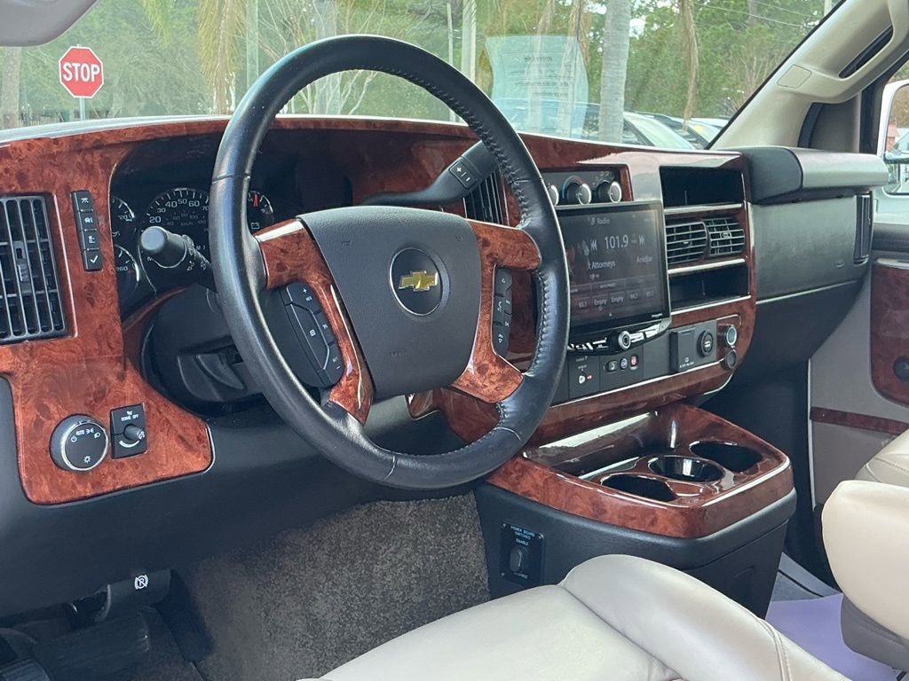 Used 2022 Chevrolet Express 2500 w/ Enhanced Convenience Package image 33