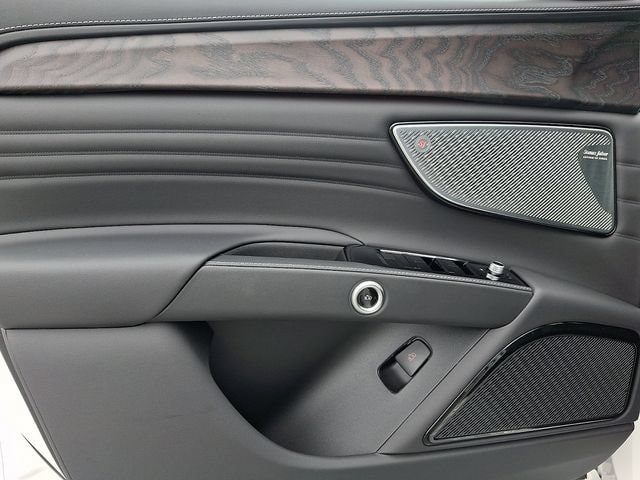 Certified 2025 Maserati Grecale GT AWD/4WD image 31