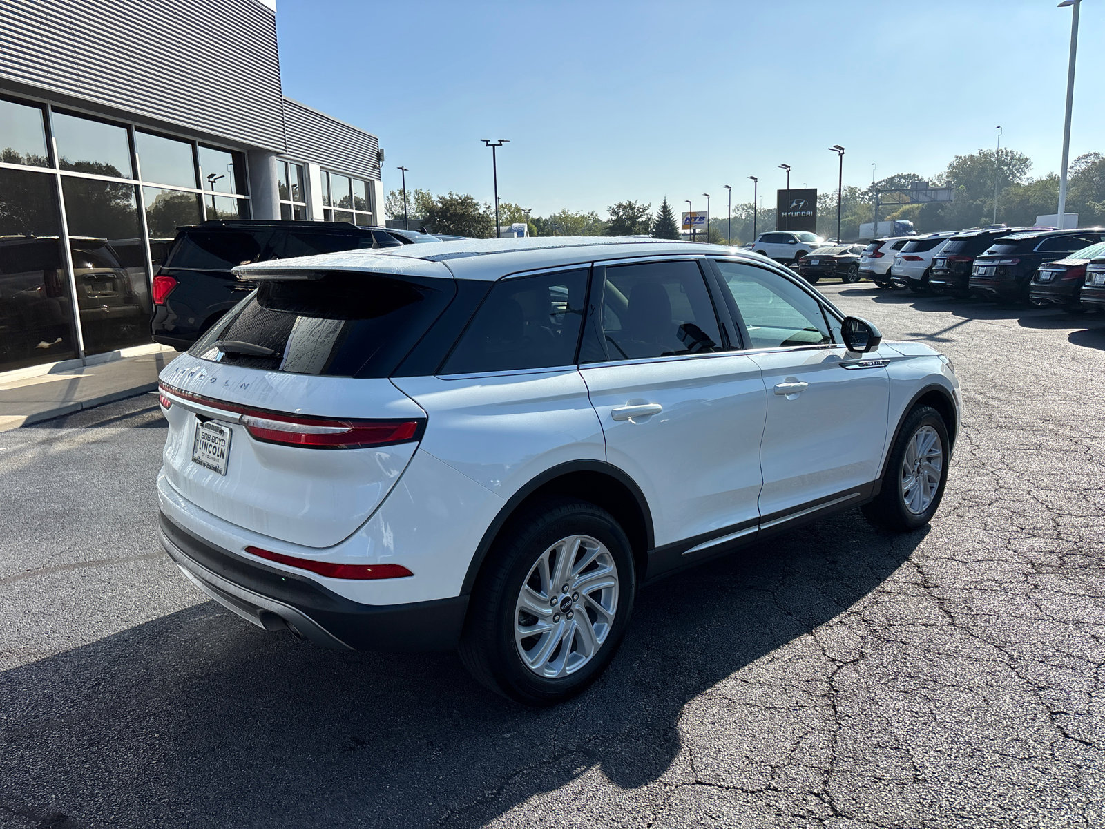 Certified 2023 Lincoln Corsair AWD image 7