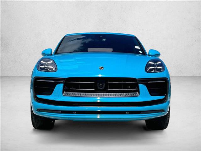 Used 2023 Porsche Macan AWD/4WD image 3