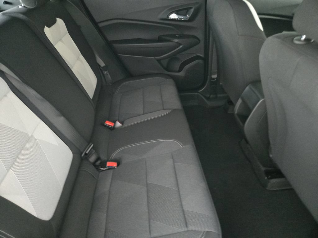 New 2026 Chevrolet Trax RS w/ Driver Confidence Package FWD image 34
