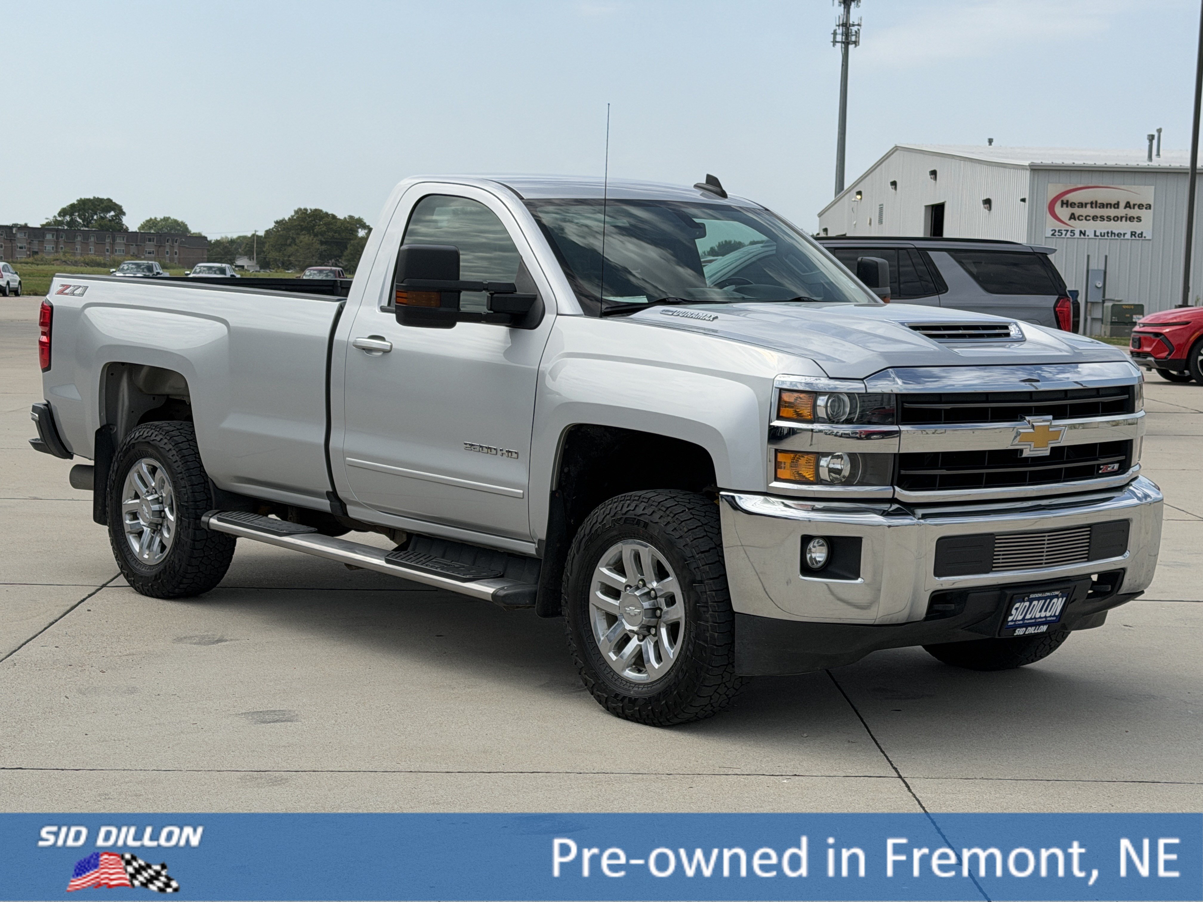 Used 2018 Chevrolet Silverado 2500 LT w/ LT Convenience Package AWD/4WD image 2