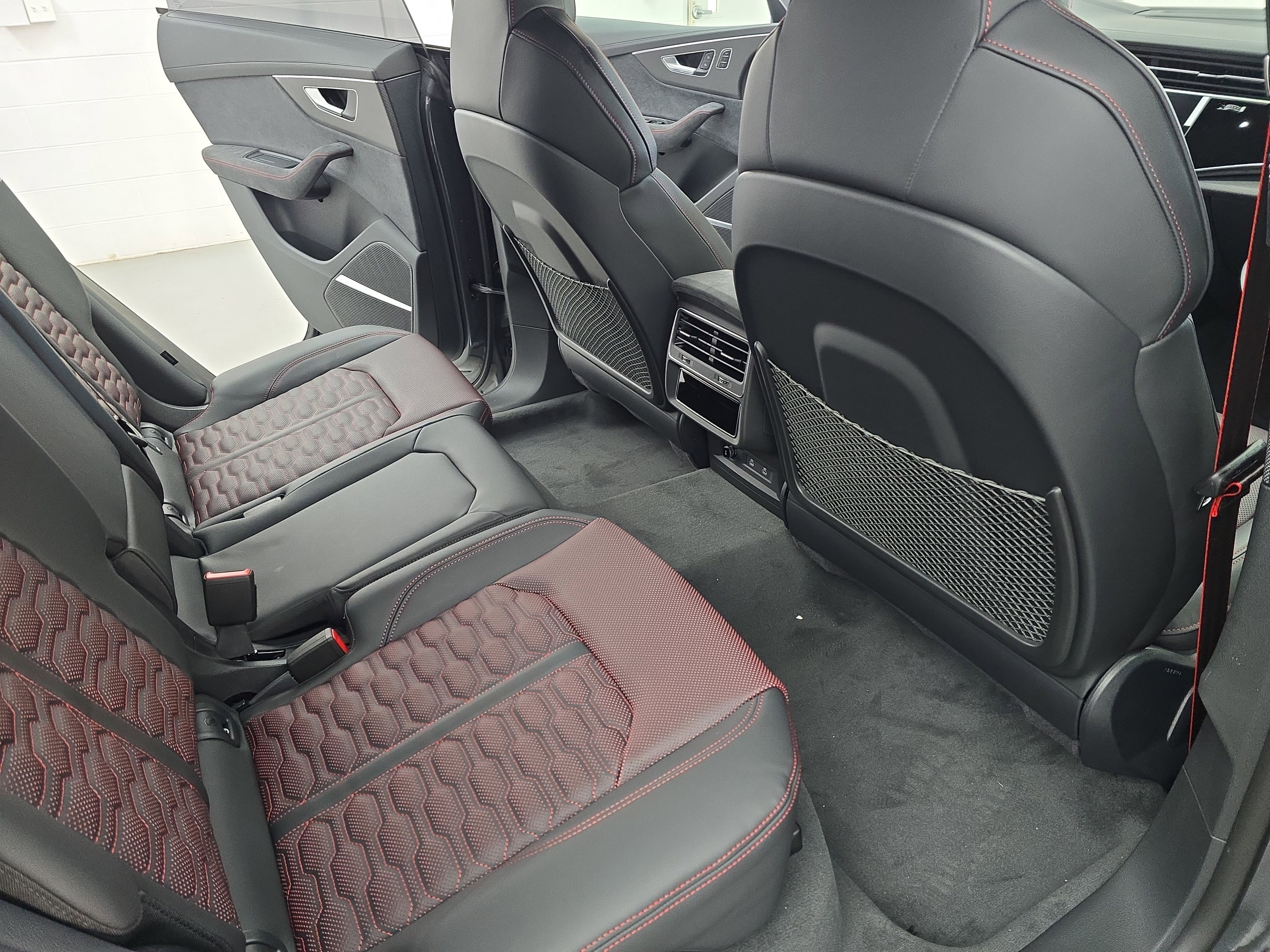 New 2026 Audi RS Q8 performance image 11