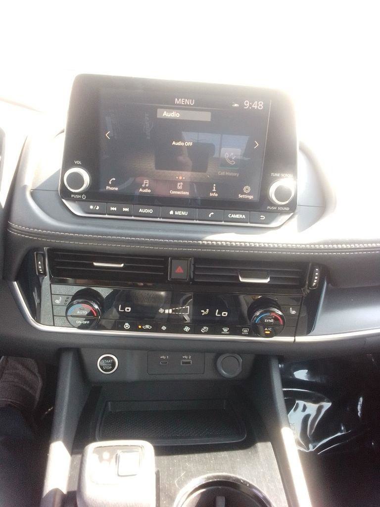 Used 2021 Nissan Rogue SV w/ Premium Package AWD/4WD image 9