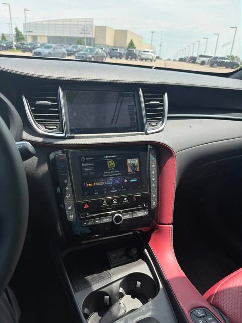 Certified 2025 INFINITI QX50 Sport AWD/4WD image 12