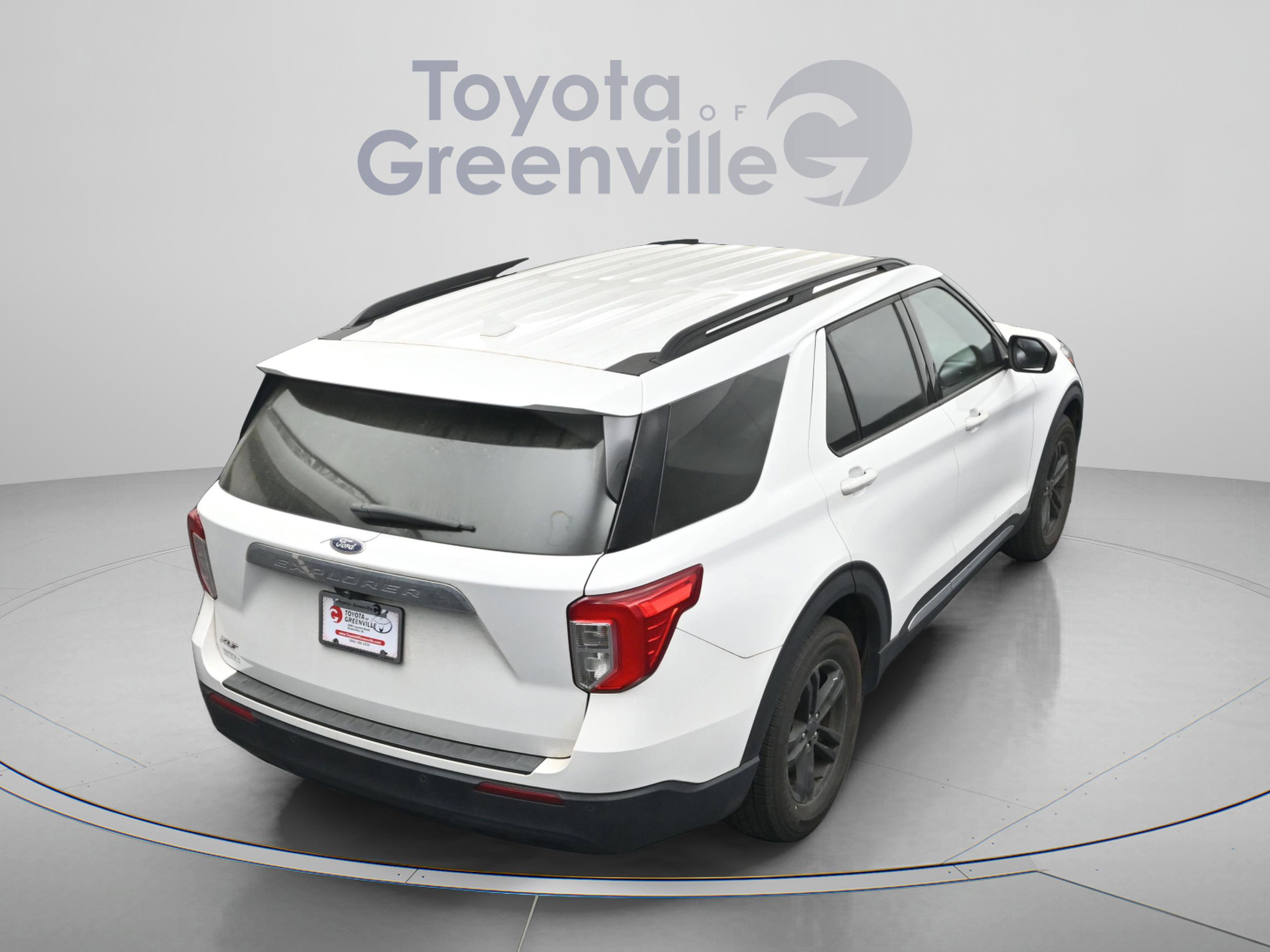 Used 2020 Ford Explorer XLT image 15