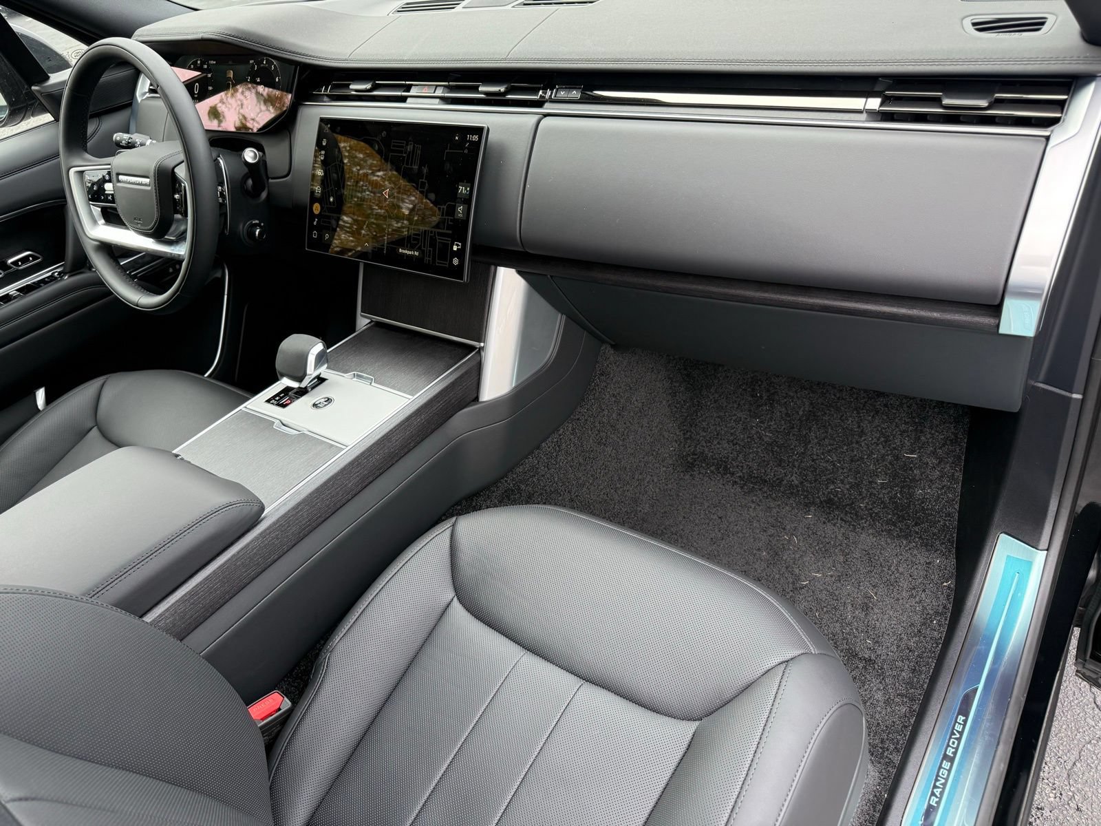 New 2025 Land Rover Range Rover SE AWD/4WD image 20