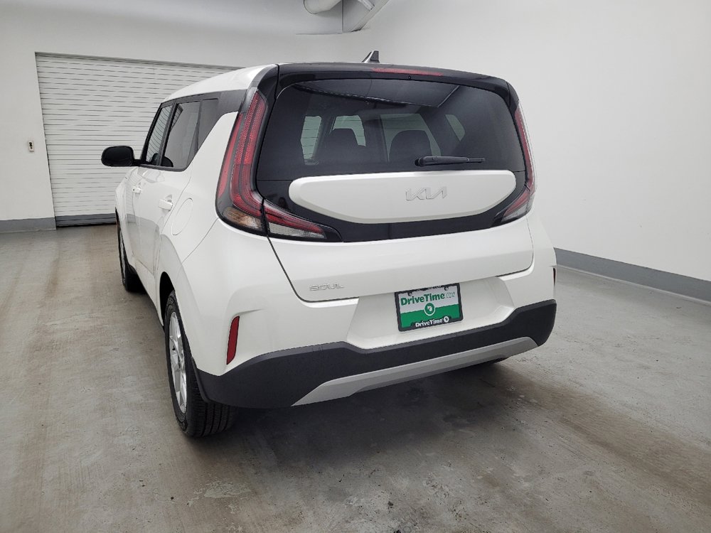Used 2025 Kia Soul S FWD image 6