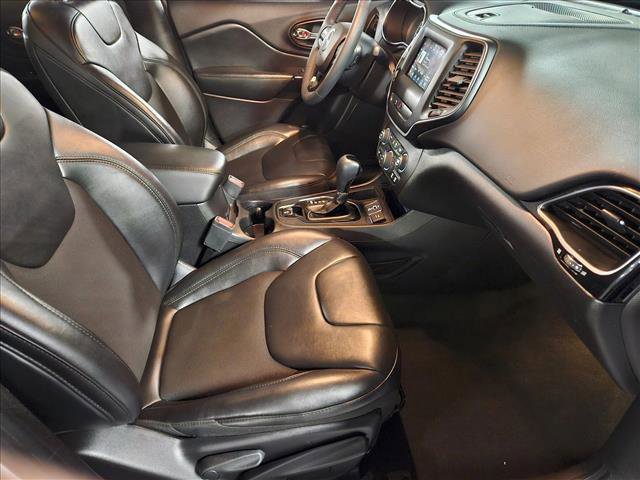 Used 2020 Jeep Cherokee Latitude Plus image 20