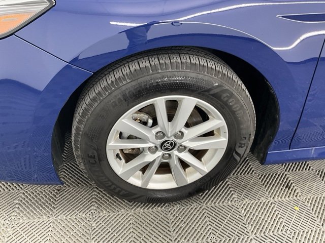 Used 2025 Toyota Camry SE image 29