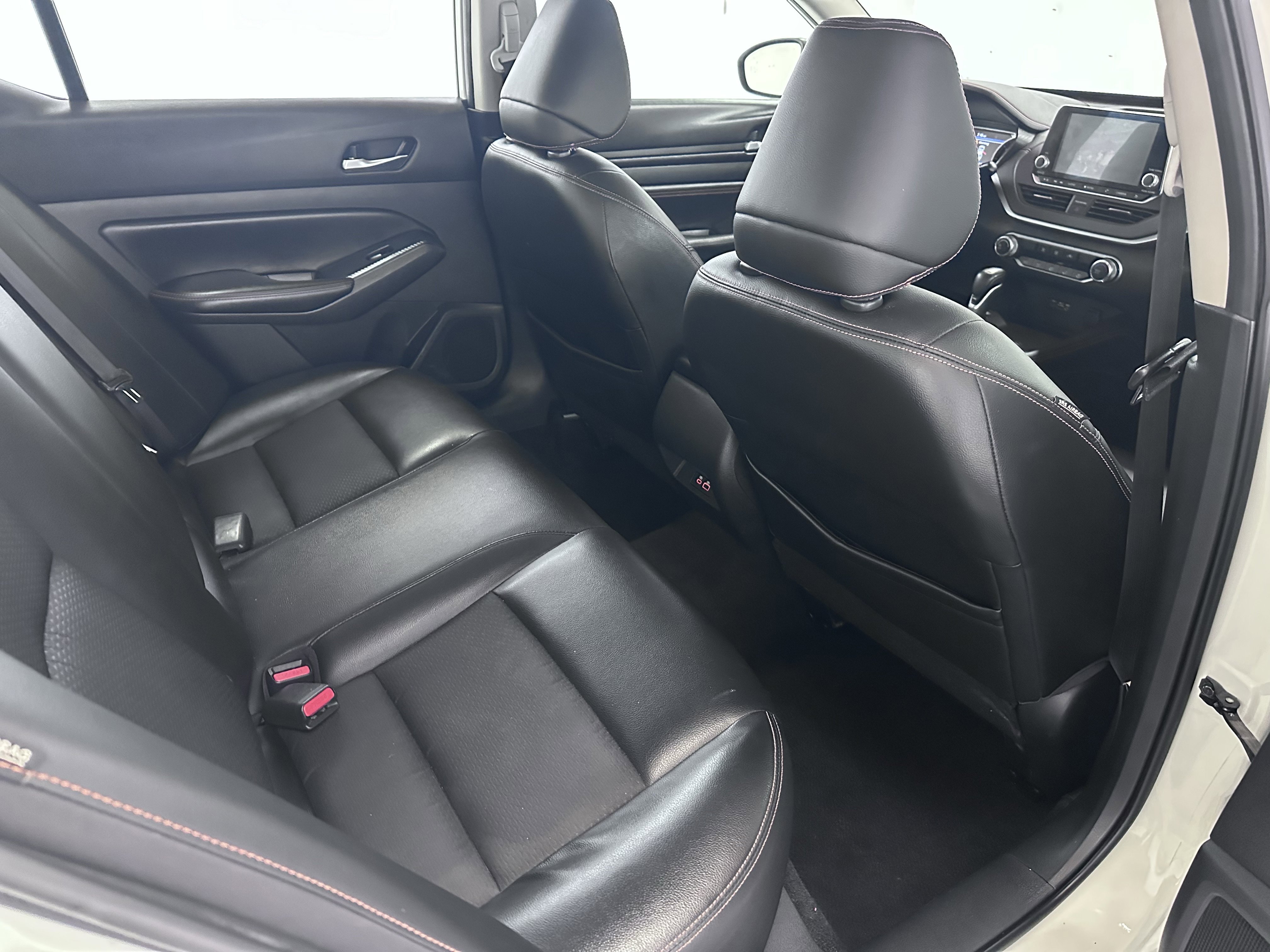 Used 2019 Nissan Altima 2.5 SR FWD image 26