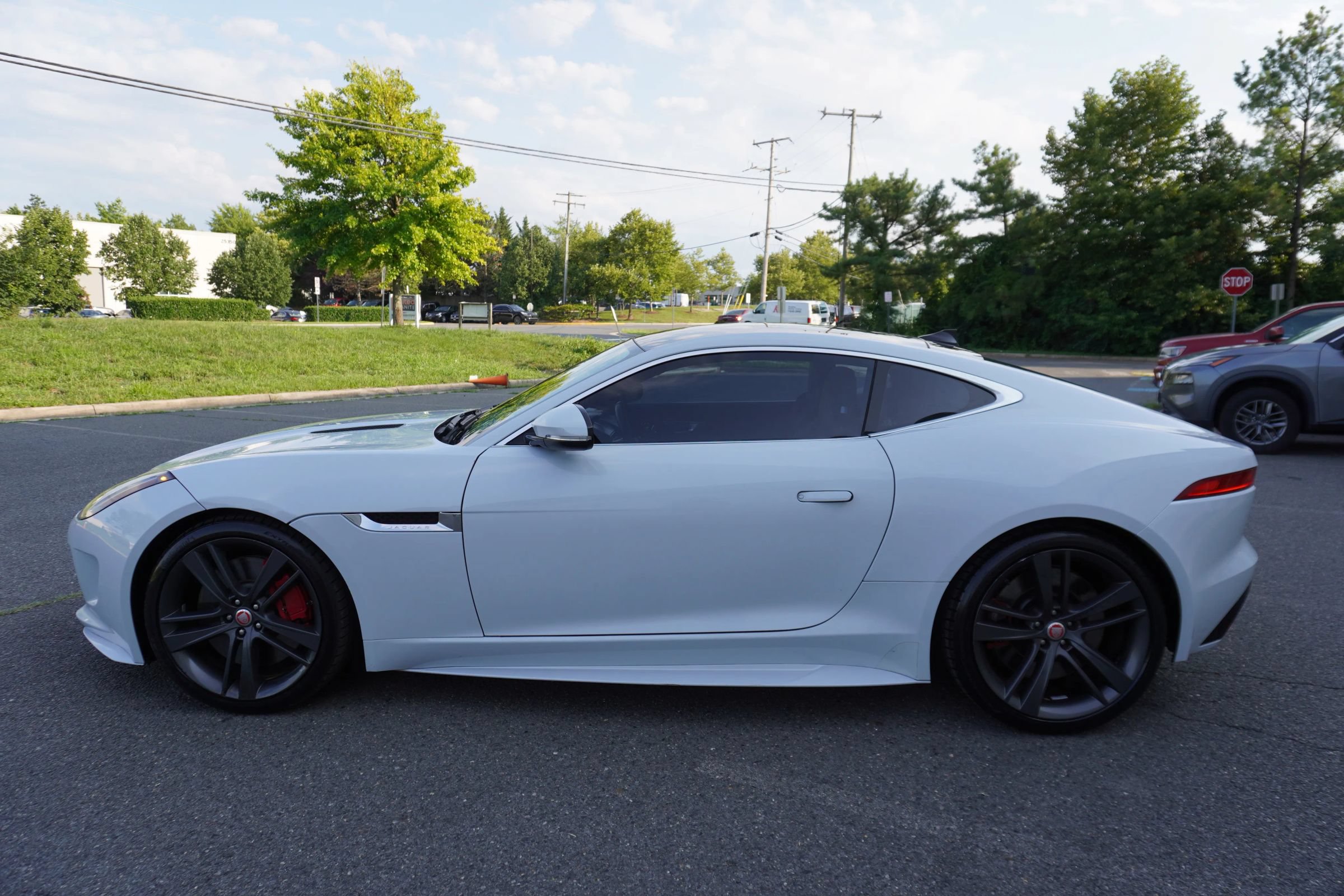 Used 2017 Jaguar F-TYPE S British Design Edition RWD image 4