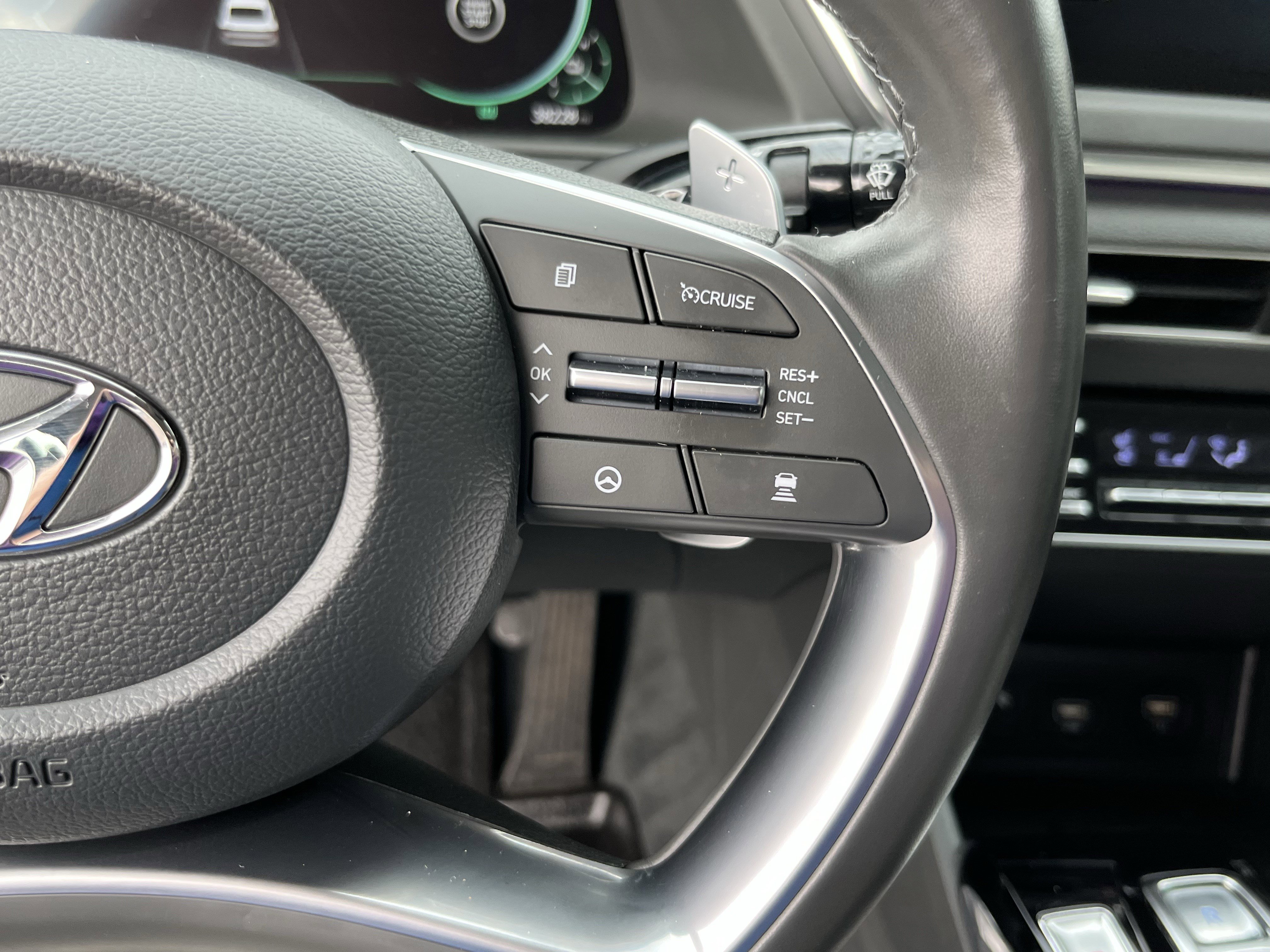 Used 2021 Hyundai Sonata Limited w/ Cargo Package image 22