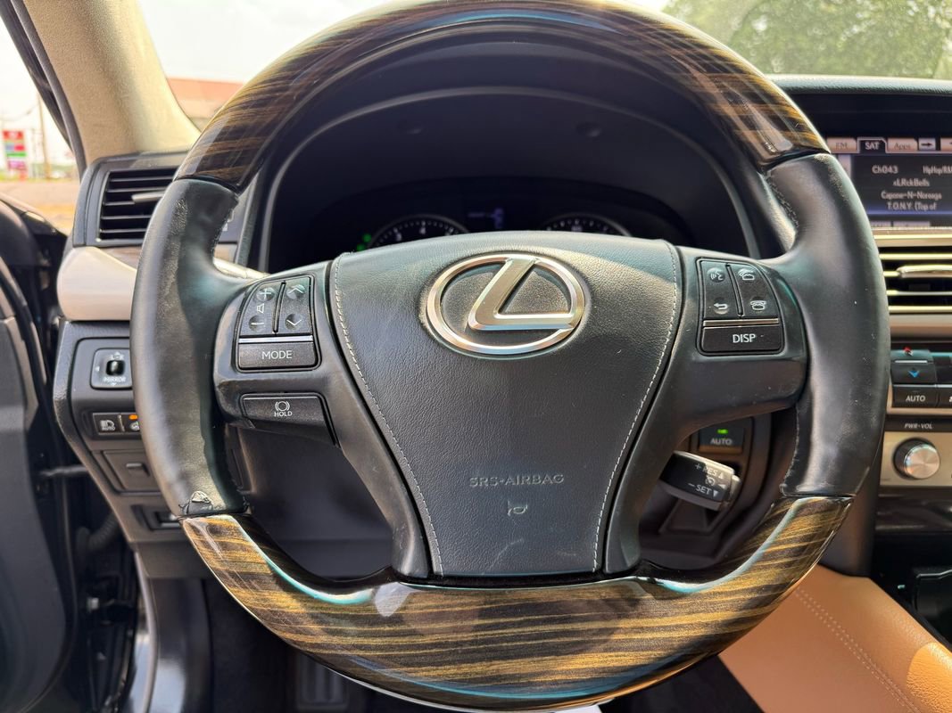 Used 2014 Lexus LS 460 L image 8