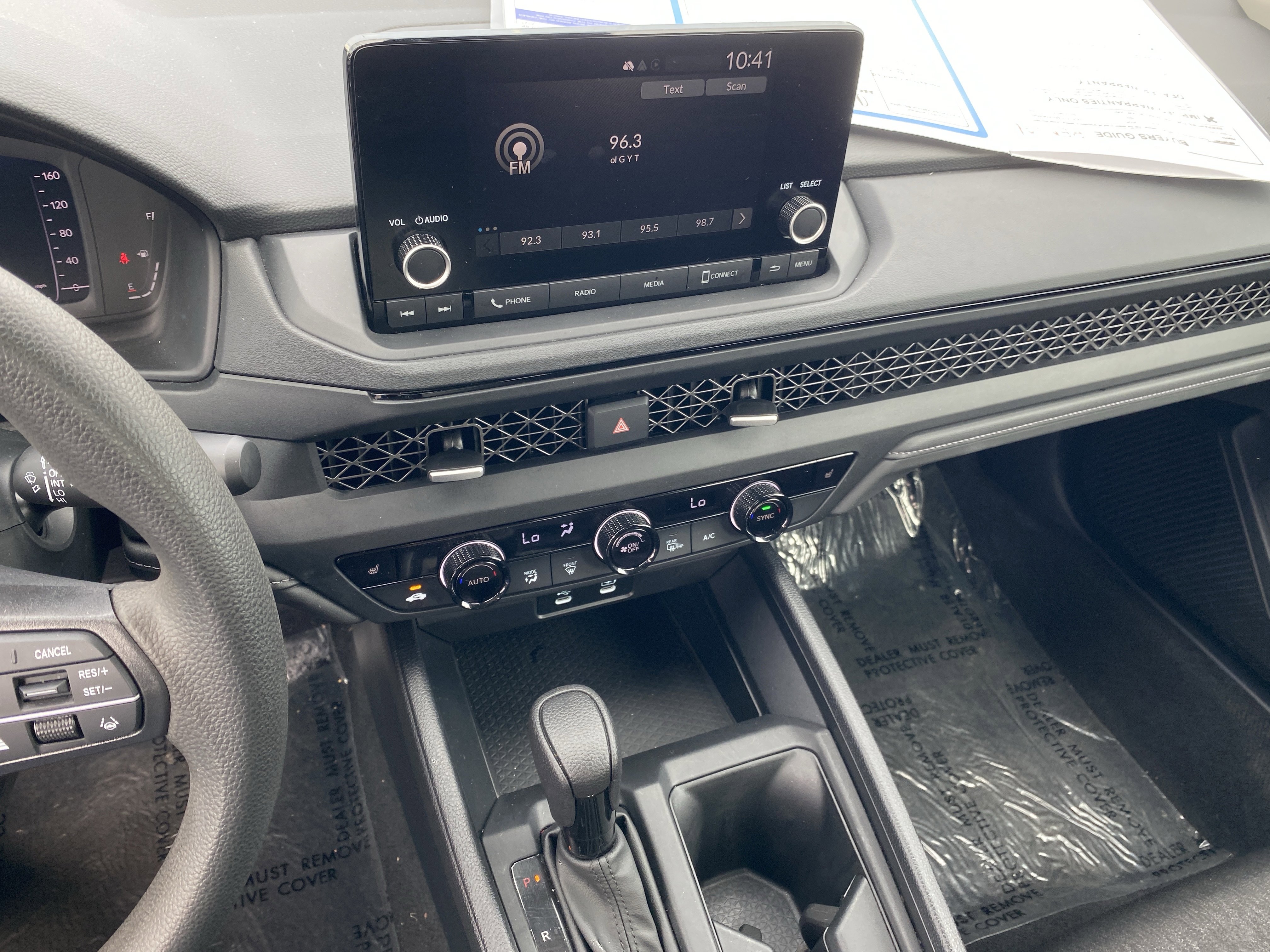 Certified 2025 Honda Accord SE image 19