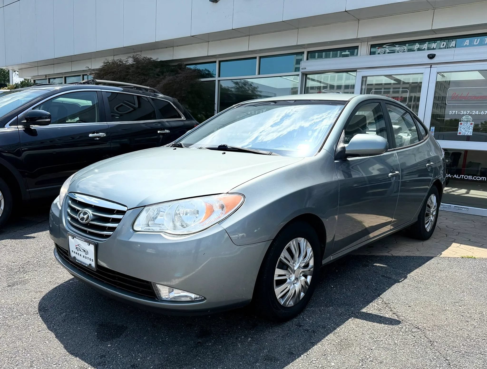 Used 2010 Hyundai Elantra GLS FWD image 3