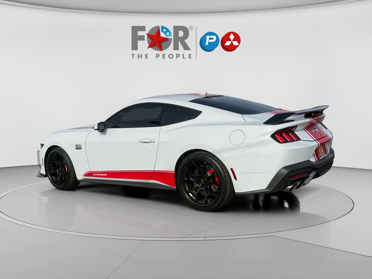 Used 2025 Ford Mustang GT Premium RWD image 3