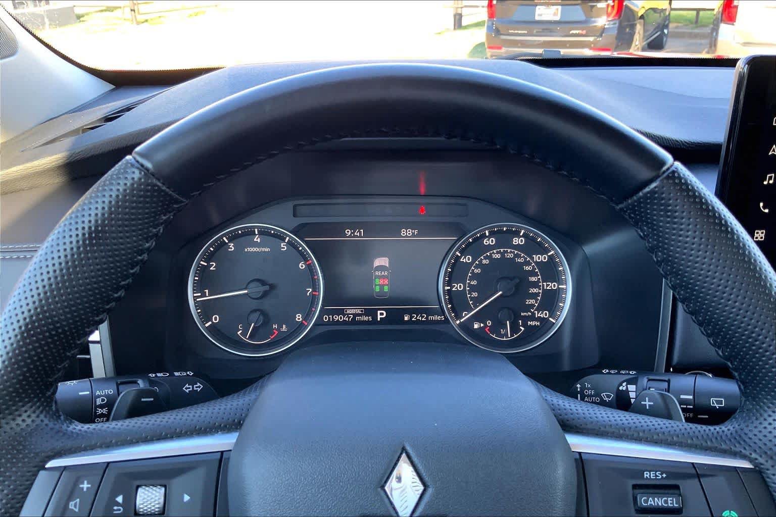 Used 2025 Mitsubishi Outlander SE AWD/4WD image 24