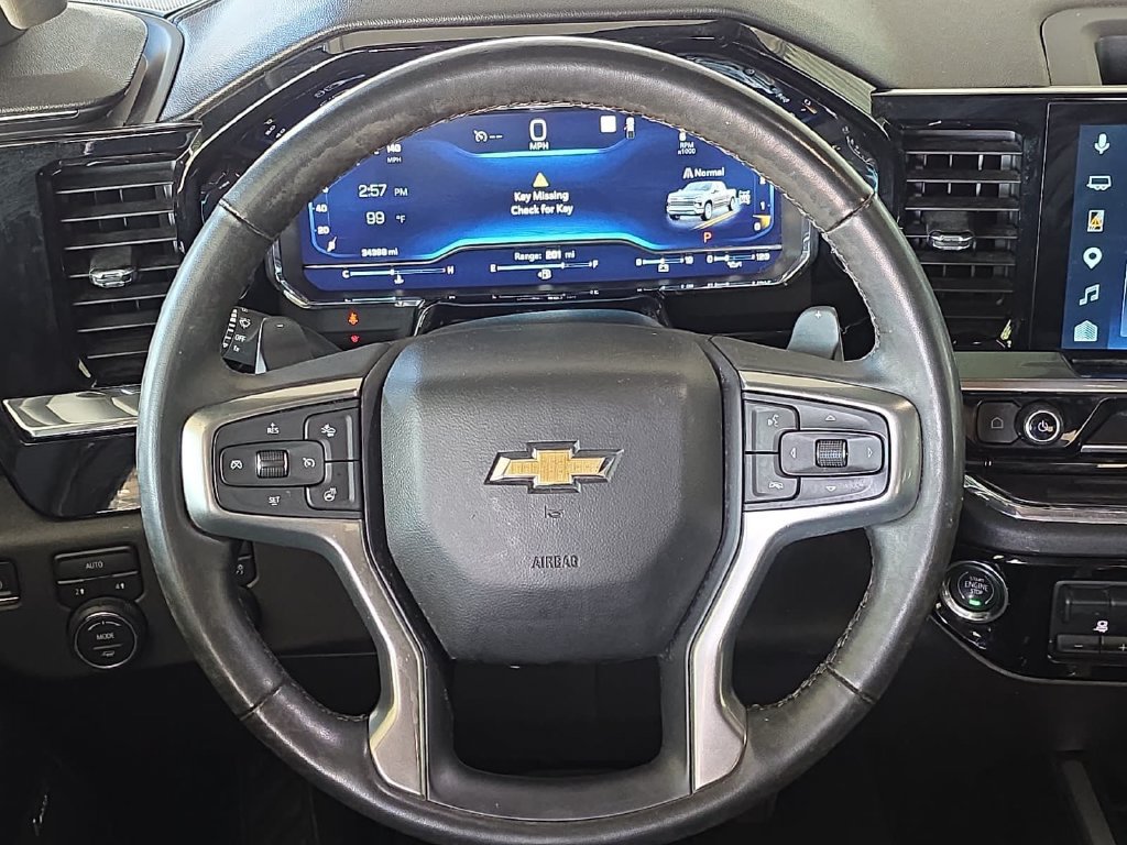 Used 2023 Chevrolet Silverado 1500 LTZ AWD/4WD image 36
