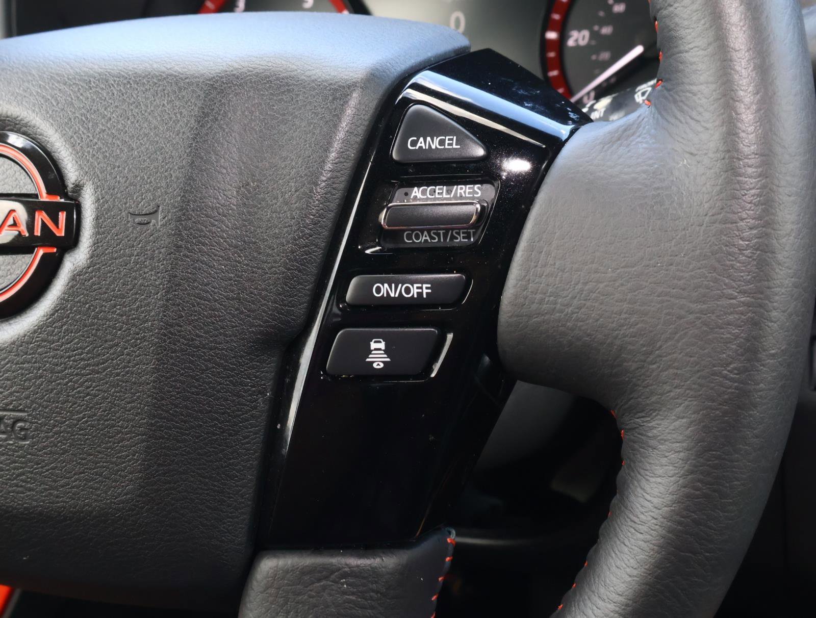 Used 2025 Nissan Frontier PRO-4X w/ Pro Convenience Package image 25