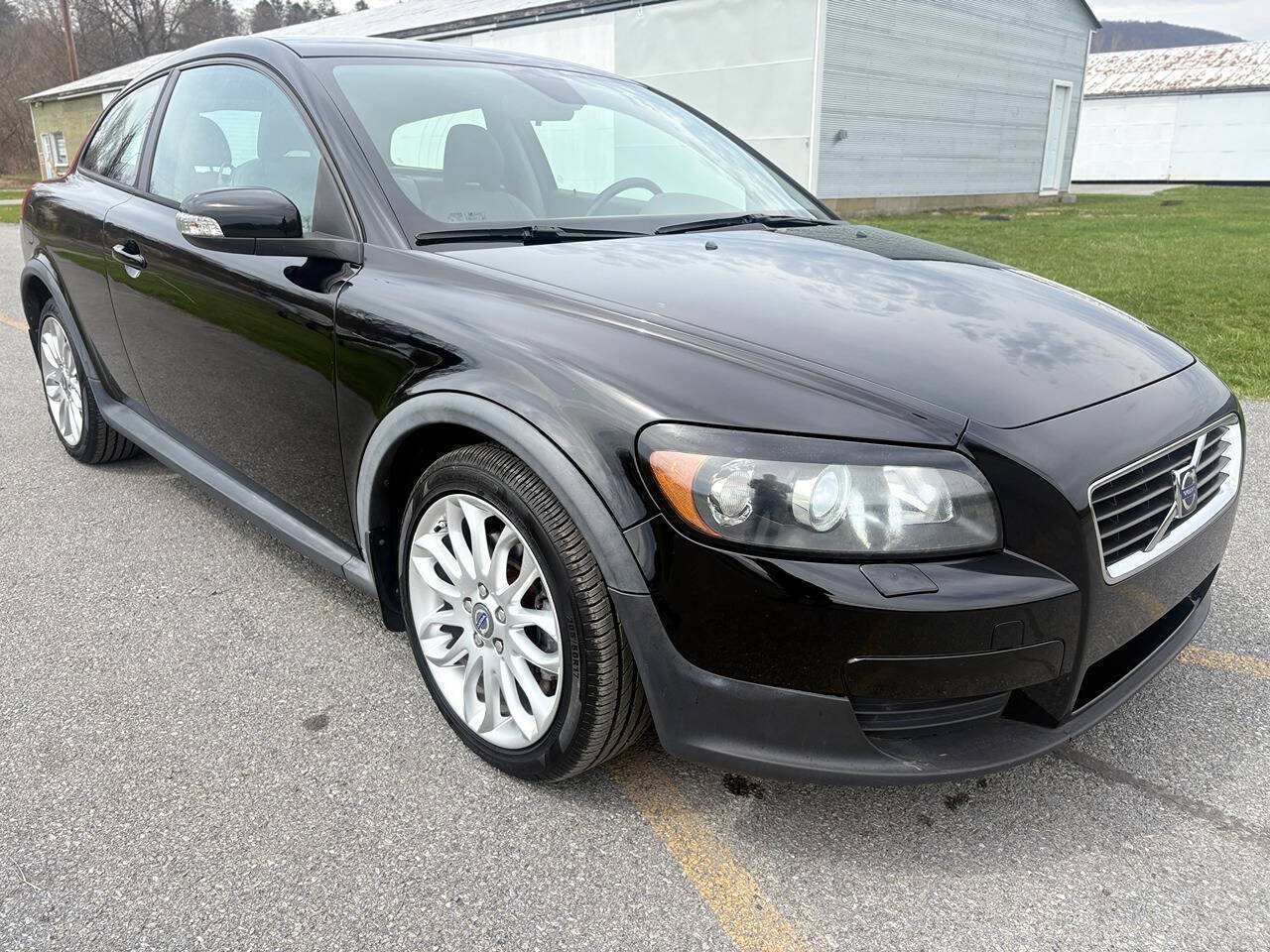 Used 2009 Volvo C30 FWD image 1