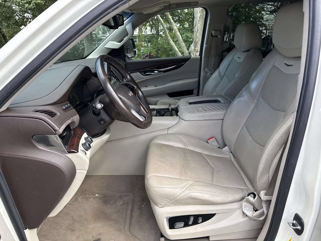 Used 2015 Cadillac Escalade Premium AWD/4WD image 5