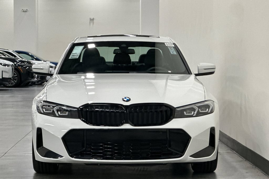 Used 2023 BMW 330i Sedan w/ M Sport Package RWD image 9