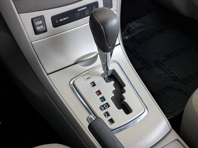 Used 2013 Toyota Corolla LE FWD image 12