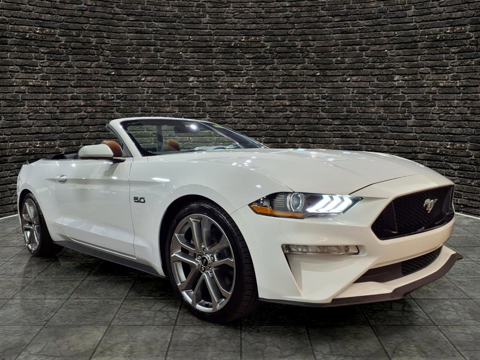 Used 2022 Ford Mustang GT Premium w/ Ford Safe & Smart Package RWD image 1