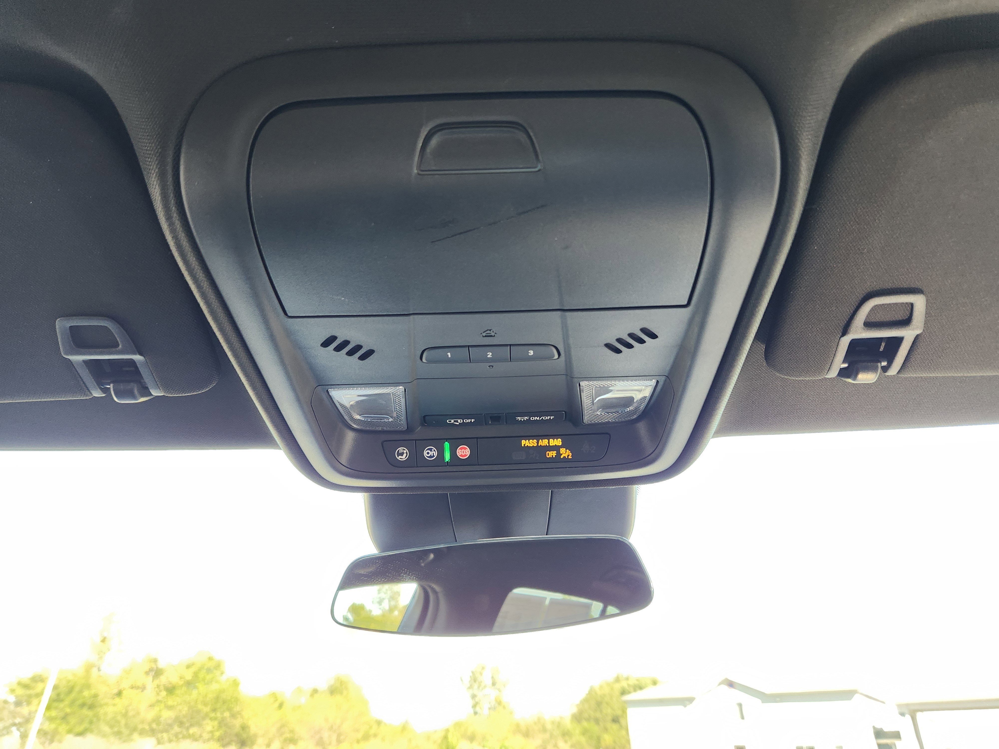 Used 2025 Cadillac XT4 Premium Luxury image 21